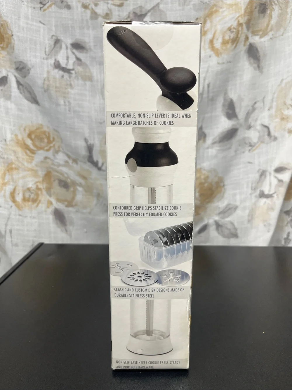 Oxo White and Black Good Grips Cookie Press with Disk Storage